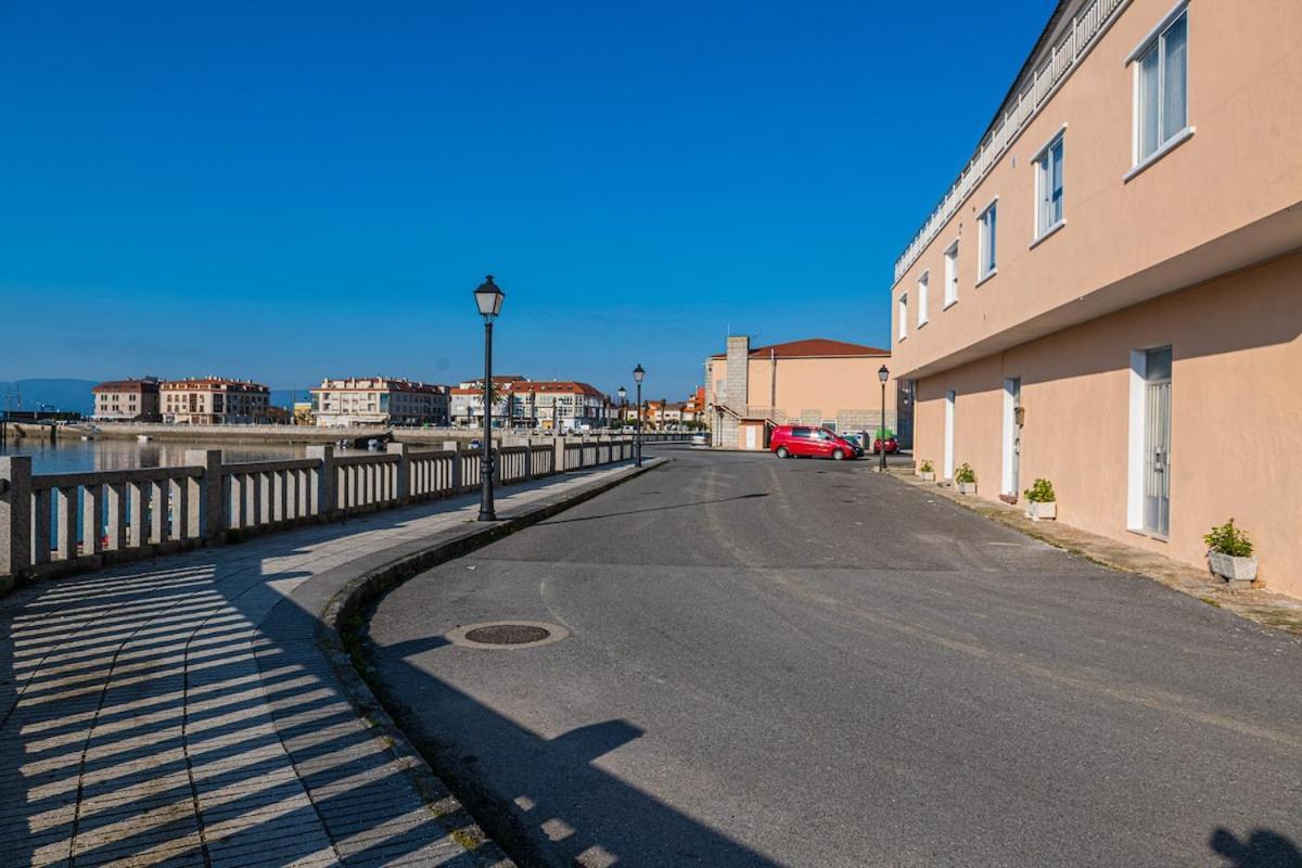 Apartamento Centrico Con Vistas Al Mar Вильянуэва-де-Ароса Экстерьер фото