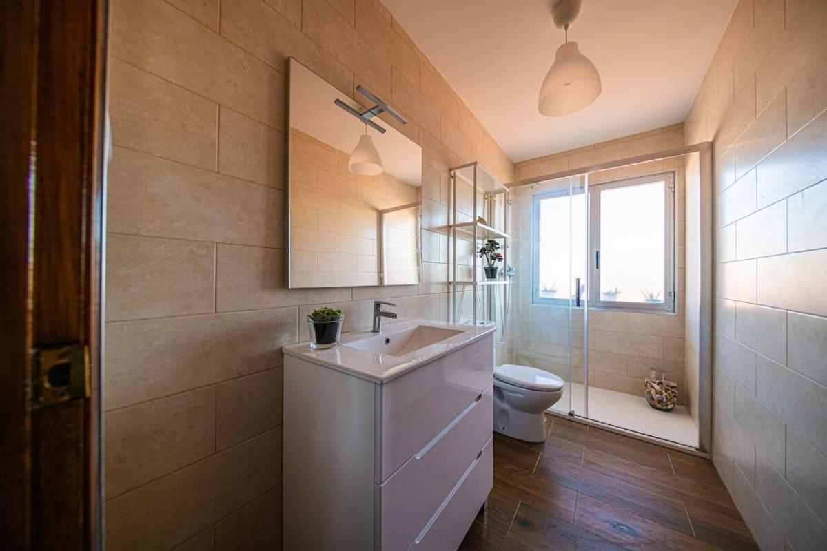 Apartamento Centrico Con Vistas Al Mar Вильянуэва-де-Ароса Экстерьер фото